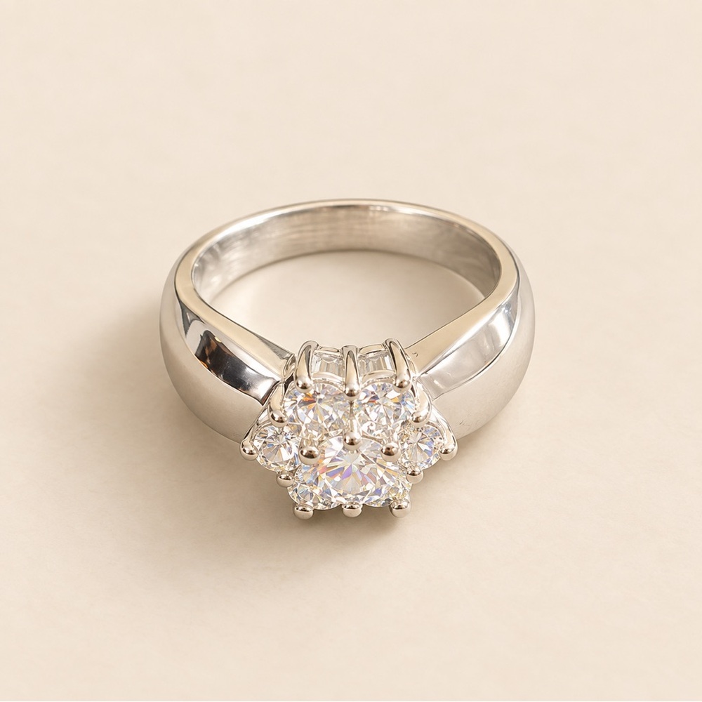 Elegant Silver Women's Ring